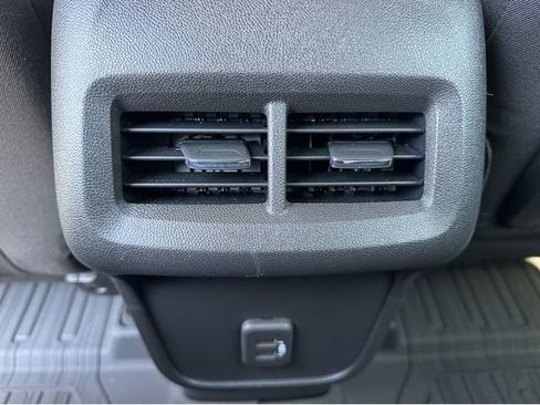 Certified 2022 GMC Terrain SLE w/ Driver Convenience Package image 18