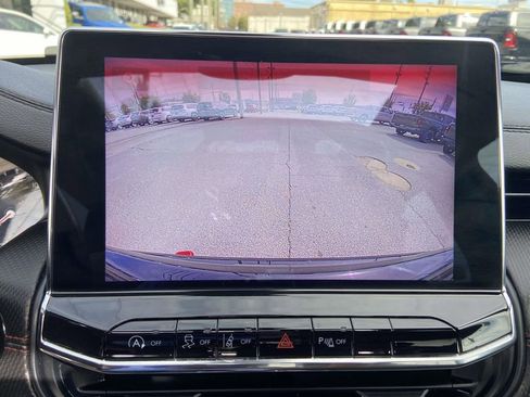 Used 2022 Jeep Compass Trailhawk w/ Sun and Sound Group image 17