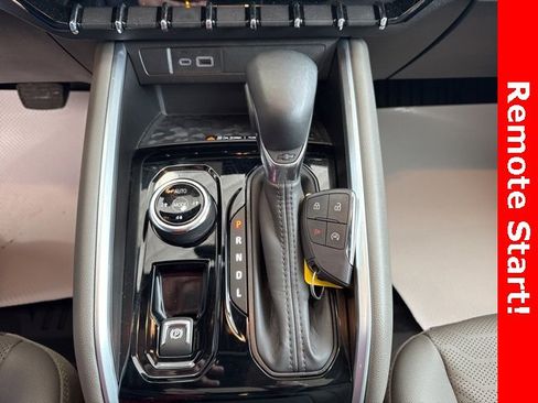 Used 2024 Chevrolet Colorado ZR2 w/ ZR2 Convenience Package III image 26