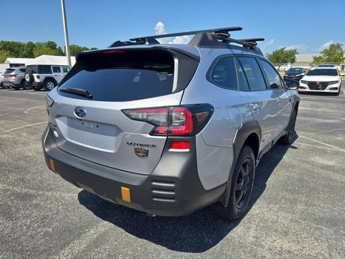 Used 2025 Subaru Outback Wilderness w/ Wilderness Package AWD/4WD image 4