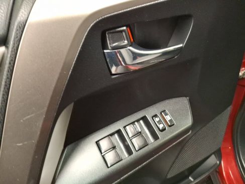 Used 2018 Toyota RAV4 XLE image 14