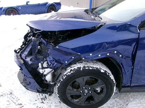 Used 2024 Subaru Crosstrek 2.0i image 4