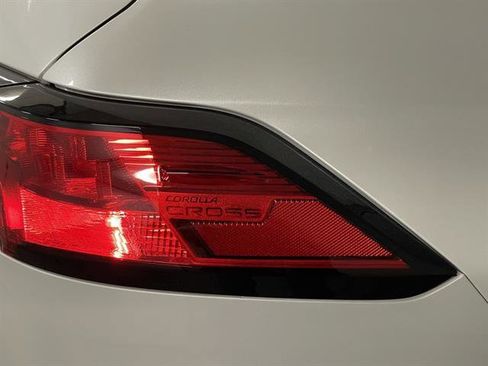 Certified 2023 Toyota Corolla Cross LE w/ Moonroof Package image 24