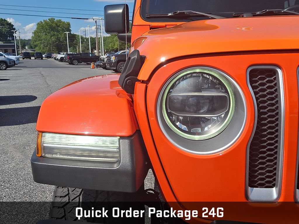 Used 2018 Jeep Wrangler Unlimited Sahara AWD/4WD image 11