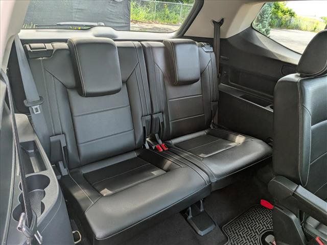 Used 2021 Volkswagen Atlas SEL AWD/4WD image 18