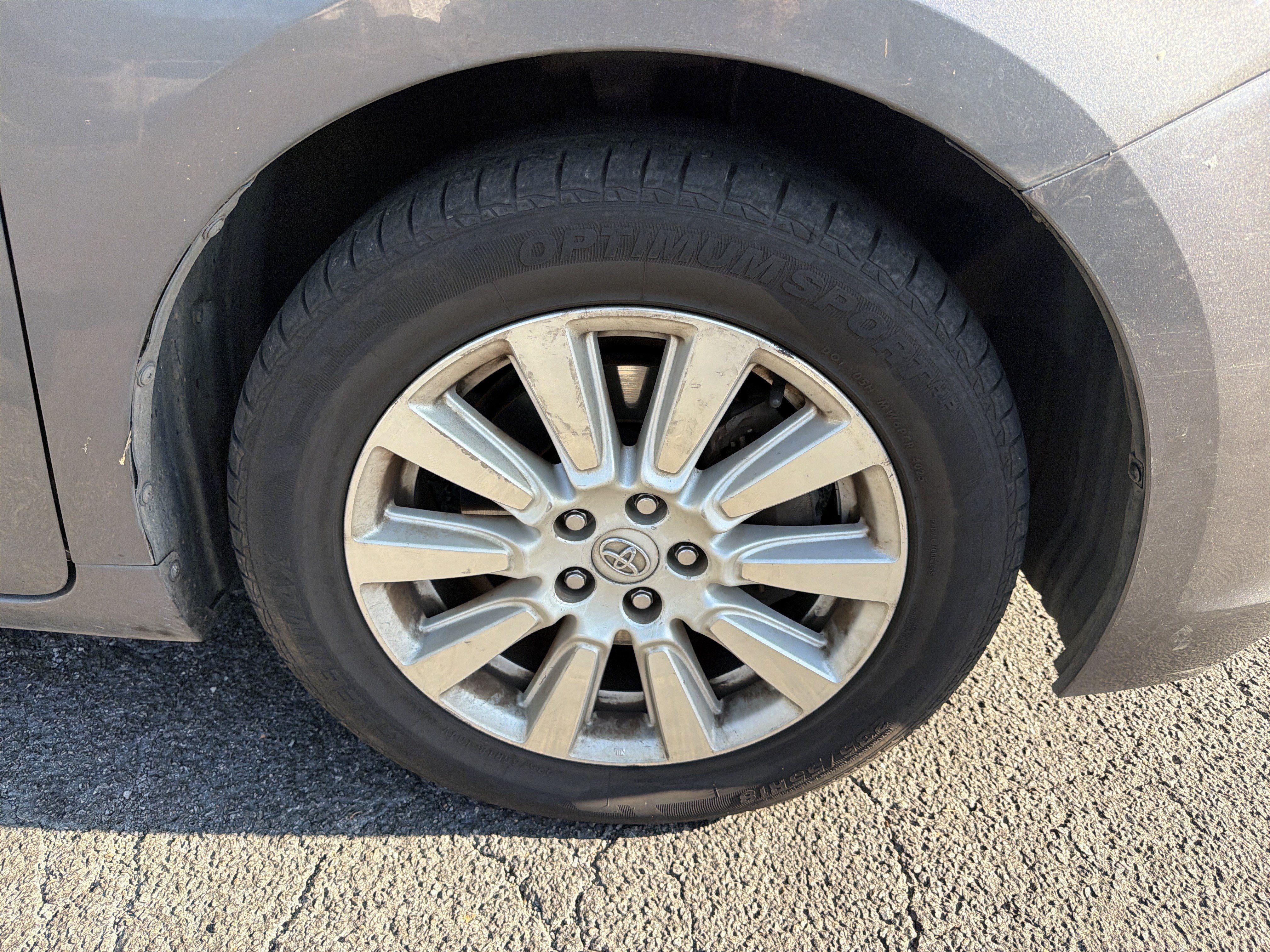 Used 2017 Toyota Sienna XLE Premium AWD/4WD image 9