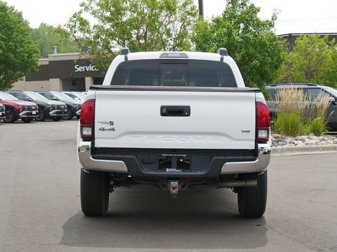 Used 2023 Toyota Tacoma SR5 AWD/4WD image 7