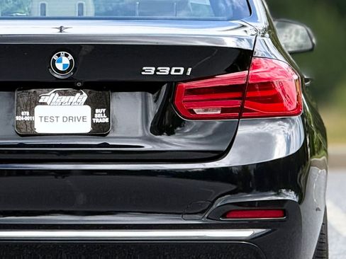 Used 2018 BMW 330i Sedan RWD image 15