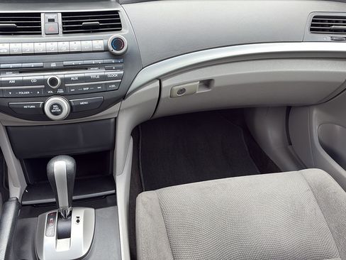 Used 2010 Honda Accord EX image 12