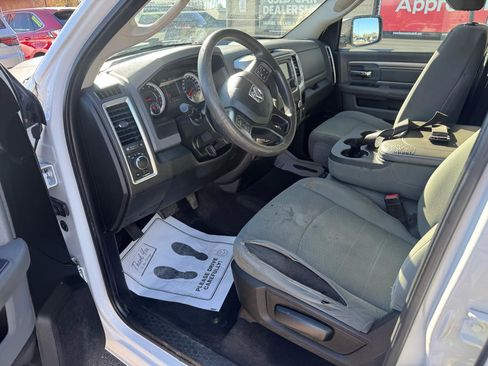 Used 2019 RAM 1500 Classic SLT AWD/4WD image 10