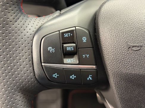 Certified 2023 Ford Escape ST-Line w/ Tech Pack #1 AWD/4WD image 14