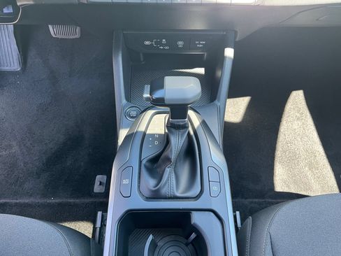Used 2025 Kia K4 FWD image 40