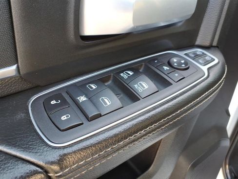Used 2024 RAM 3500 Big Horn w/ Night Edition AWD/4WD image 12