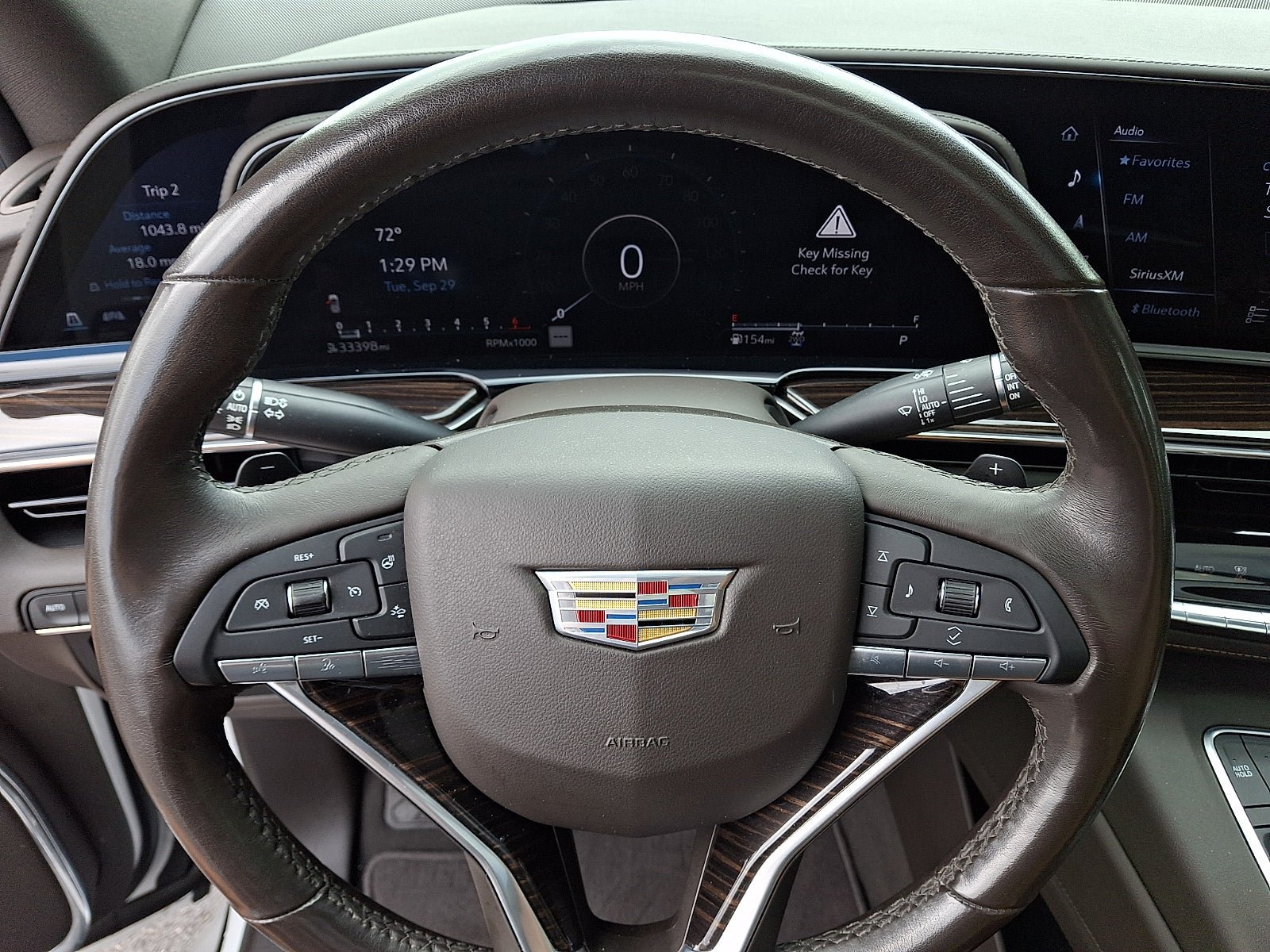 Used 2021 Cadillac Escalade Premium Luxury AWD/4WD image 14