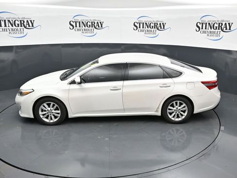 Used 2014 Toyota Avalon XLE FWD image 21