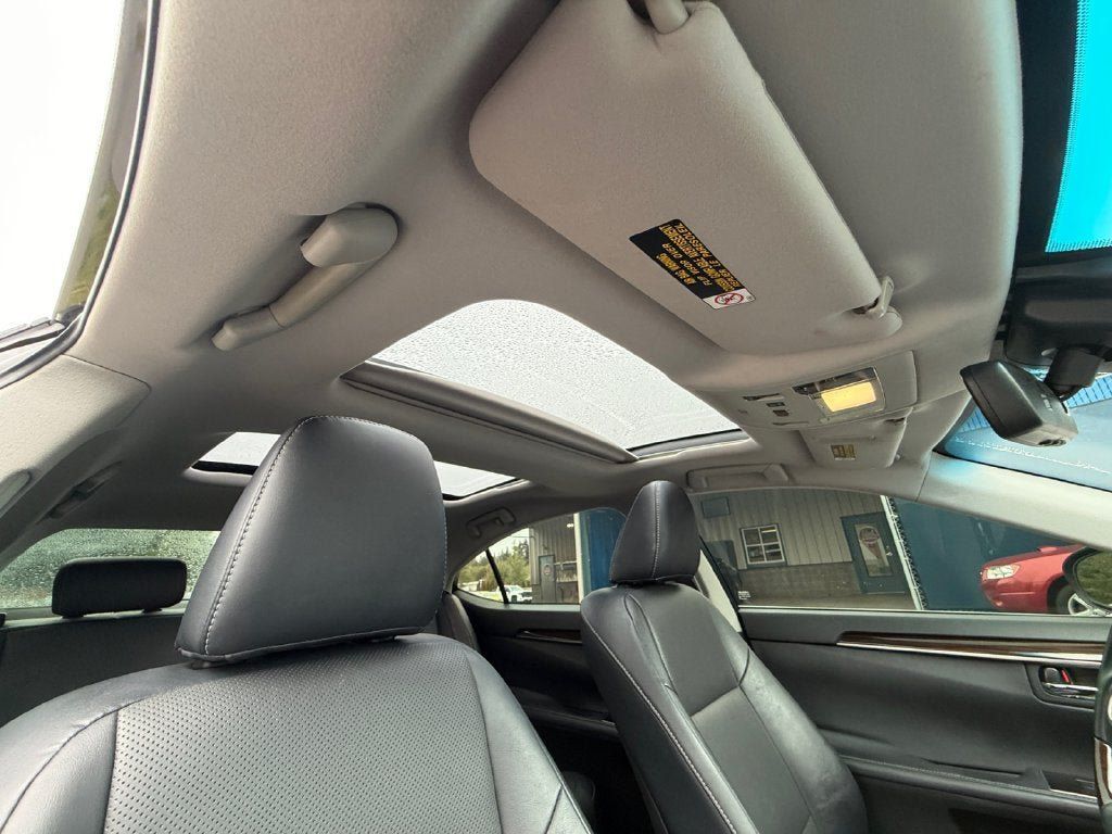 Used 2016 Lexus ES 350 w/ Navigation System Package FWD image 28