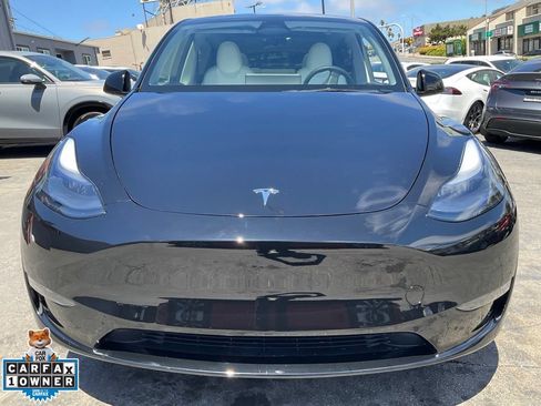 Used 2023 Tesla Model Y Long Range AWD/4WD image 2