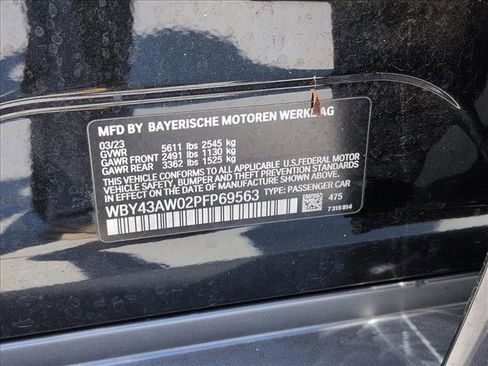 Used 2023 BMW i4 eDrive35 RWD image 14
