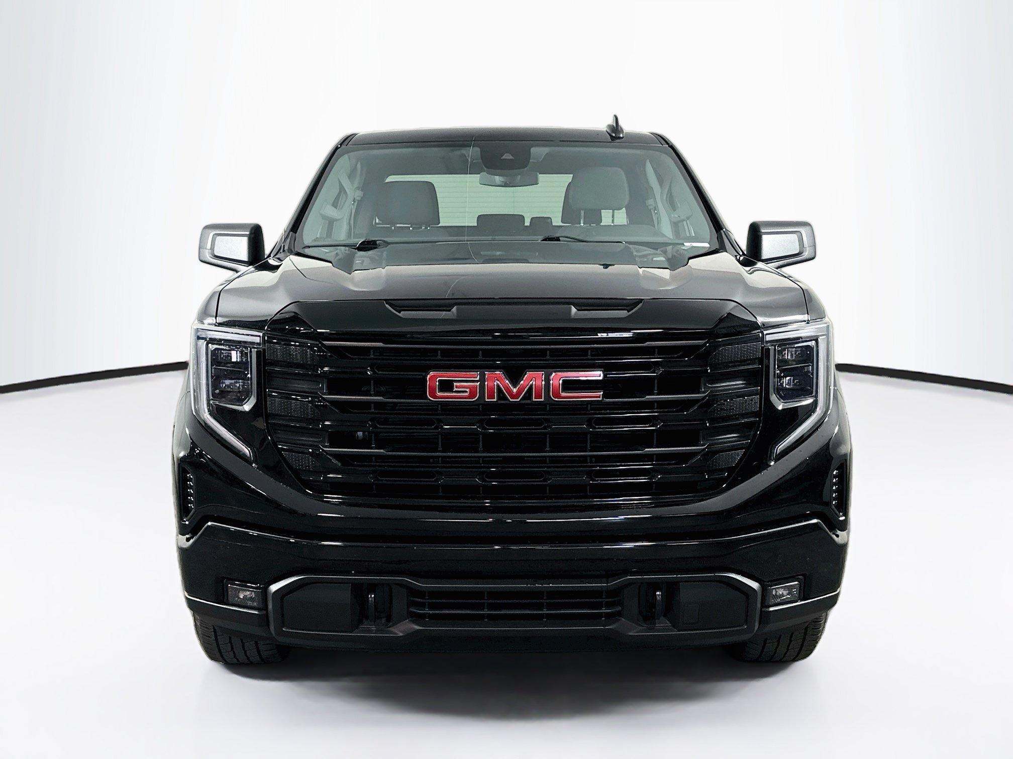 Used 2024 GMC Sierra 1500 Elevation AWD/4WD image 2