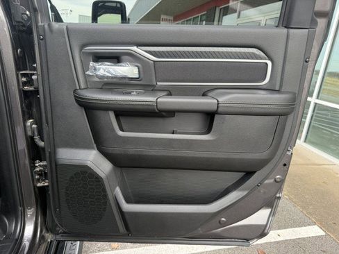 Used 2025 RAM 2500 Big Horn image 26