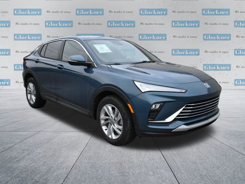 Used 2024 Buick Envista Preferred w/ Convenience I Package image 3