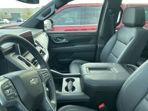 Used 2023 Chevrolet Tahoe Z71 w/ Luxury Package image 13