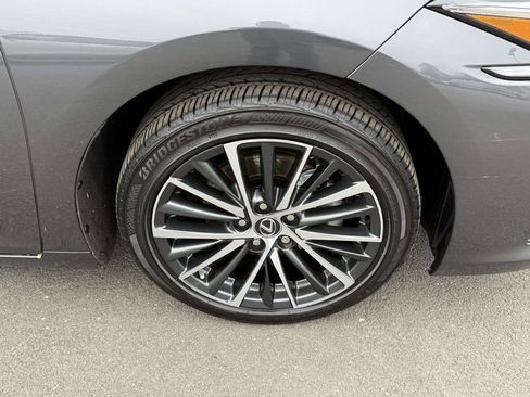 Used 2025 Lexus ES 350 Premium image 7