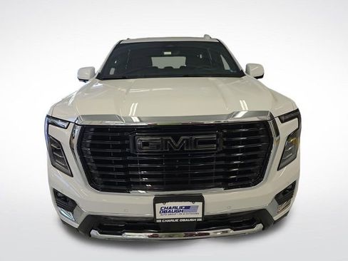 New 2026 GMC Yukon XL Elevation w/ Elevation Premium Package AWD/4WD image 8