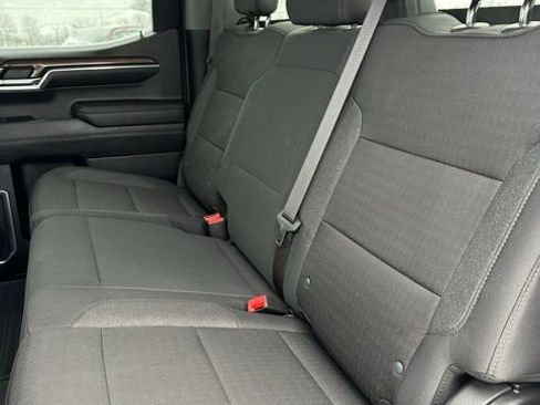 Used 2024 Chevrolet Silverado 1500 LT image 13