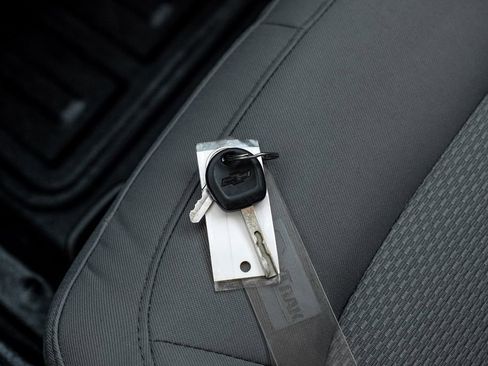 Used 2019 Chevrolet Colorado W/T RWD image 49