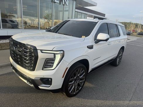 Used 2025 GMC Yukon Denali Ultimate image 2