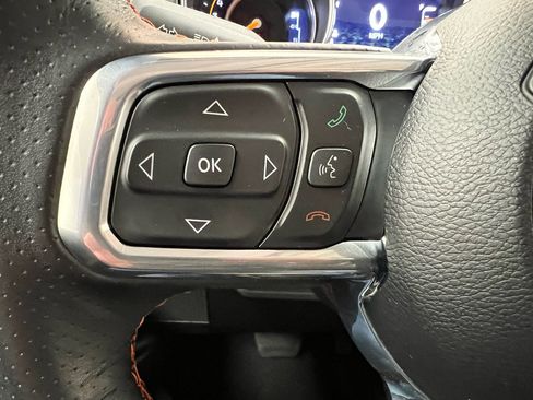 Used 2023 Jeep Gladiator Mojave w/ Cold Weather Group image 28