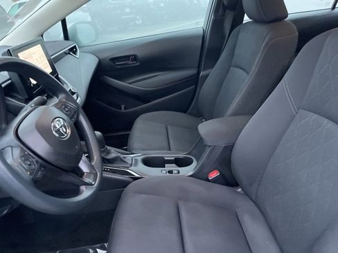 Used 2024 Toyota Corolla LE image 9