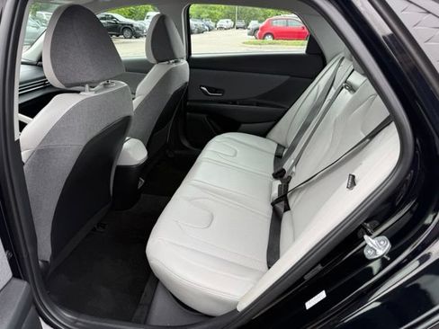 Used 2024 Hyundai Elantra Limited FWD image 24