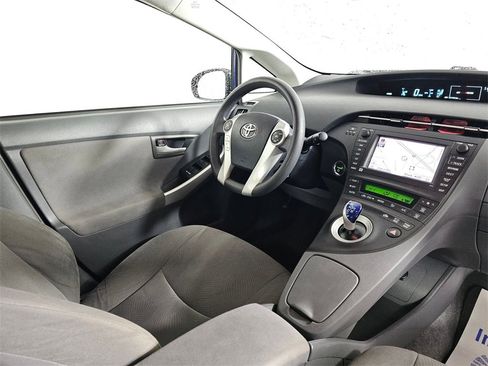 Used 2010 Toyota Prius Three image 11