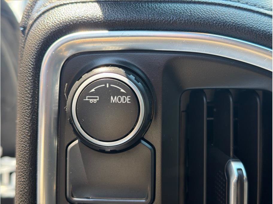 Used 2021 Chevrolet Silverado 1500 LT w/ Bed Protection Package RWD image 21