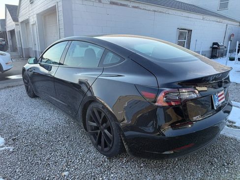 Used 2019 Tesla Model 3 Standard Range Plus image 4