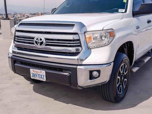 Used 2017 Toyota Tundra SR5 RWD image 10