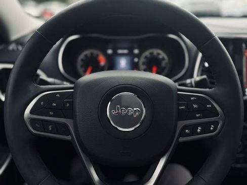 Certified 2022 Jeep Cherokee Limited image 27