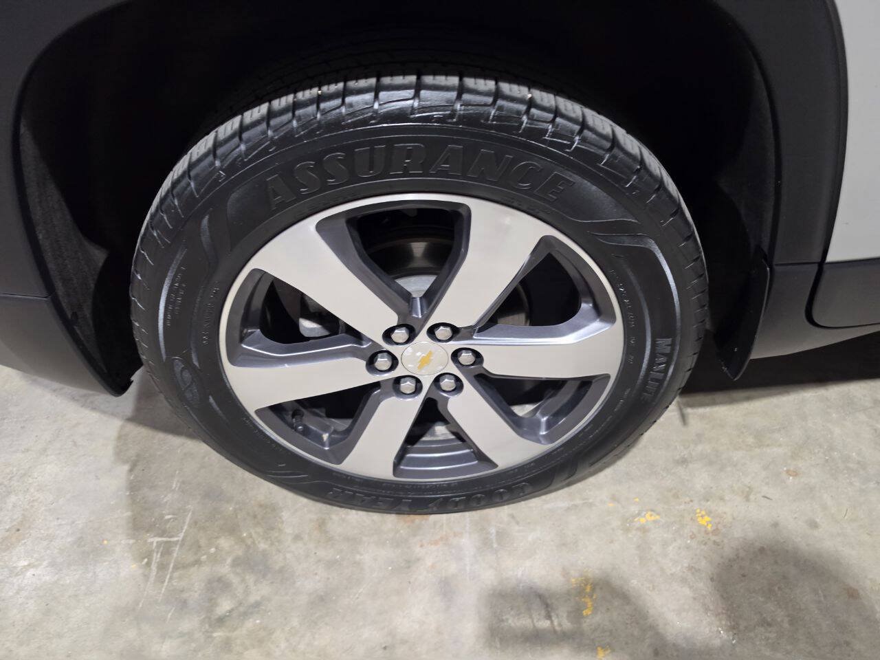 Used 2019 Chevrolet Traverse LT w/ LT Premium Package AWD/4WD image 20