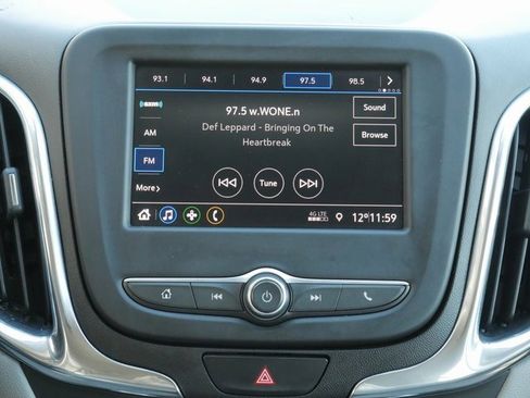 Used 2020 Chevrolet Equinox LT w/ Driver Convenience Package image 19