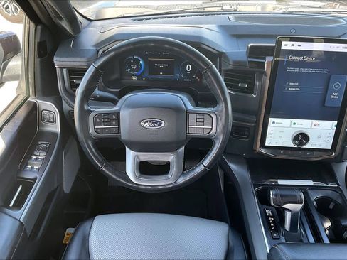 Used 2022 Ford F150 Lightning Lariat image 5