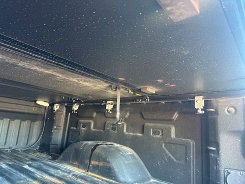 Used 2020 Chevrolet Silverado 2500 LTZ w/ LTZ Texas Edition image 12