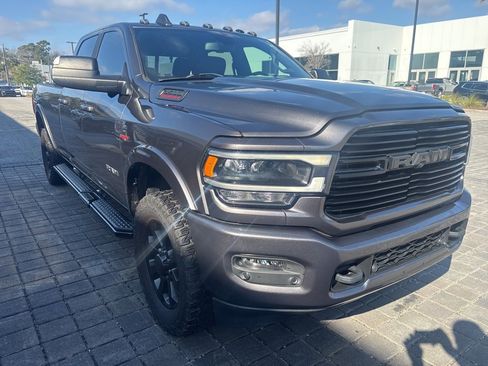 Used 2022 RAM 3500 Laramie w/ Night Edition image 5