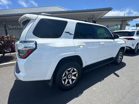Used 2022 Toyota 4Runner TRD Off-Road Premium AWD/4WD image 5