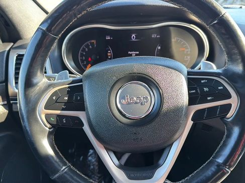 Used 2017 Jeep Grand Cherokee Limited w/ Luxury Group II AWD/4WD image 18