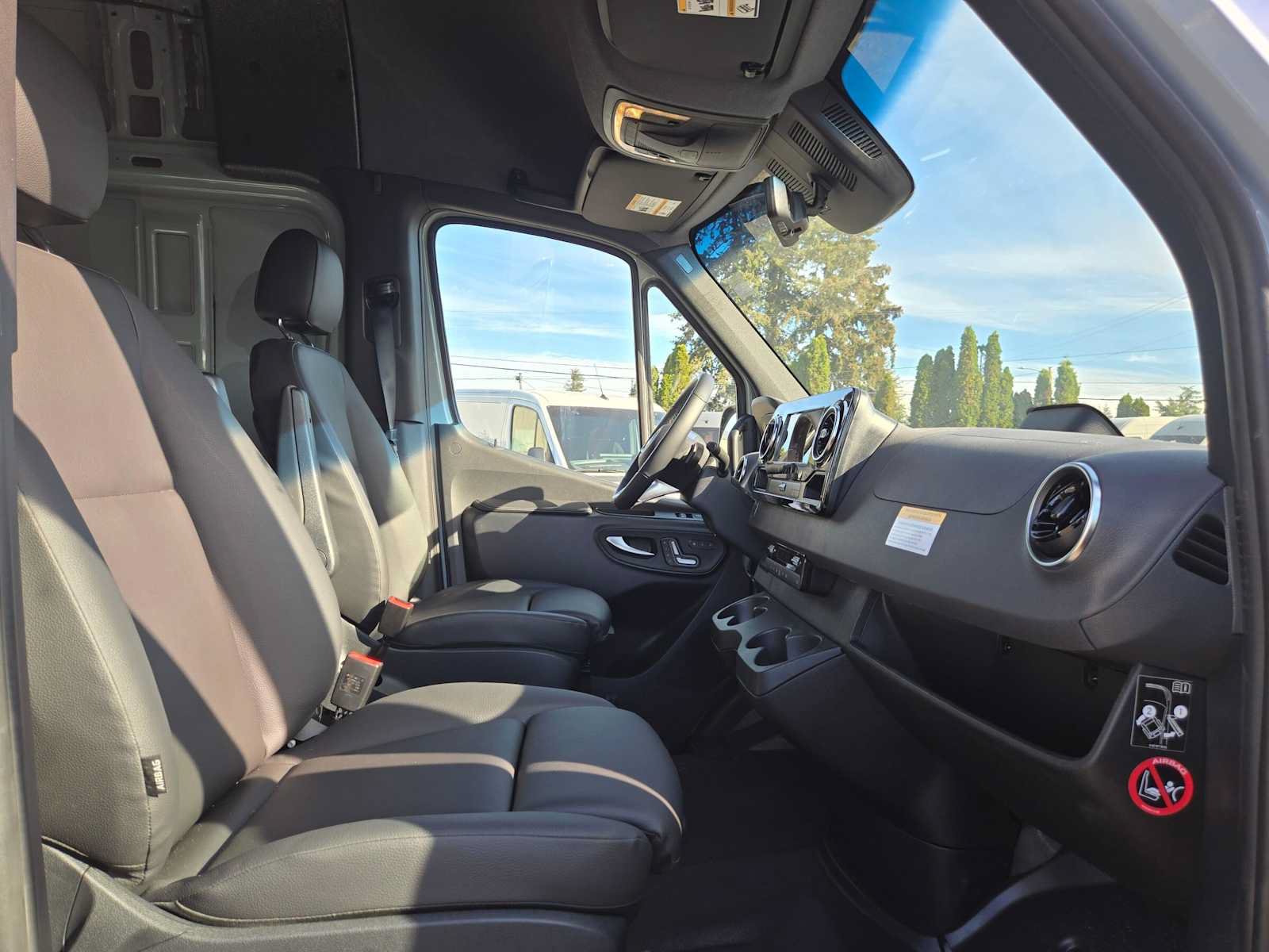 Used 2026 Mercedes-Benz Sprinter 2500 image 11