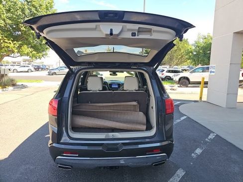 Used 2019 GMC Acadia Denali w/ Technology Package AWD/4WD image 7
