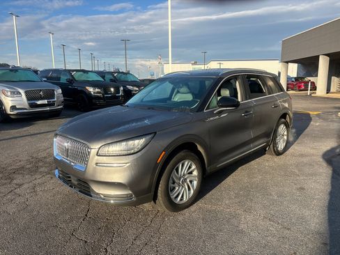 Used 2022 Lincoln Corsair FWD image 3