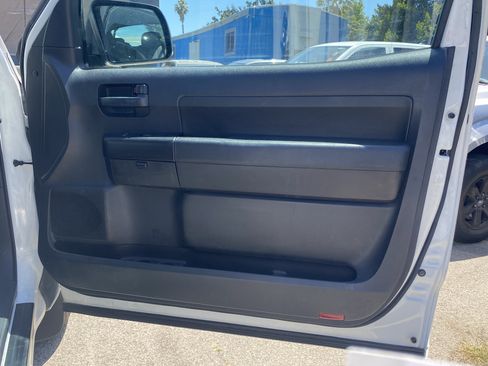 Used 2017 Toyota Tundra SR RWD image 19